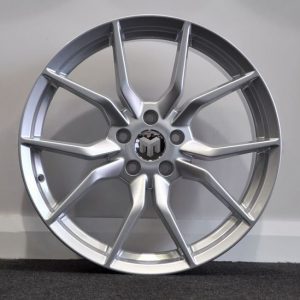 18″ RAW RS3 Style Silver